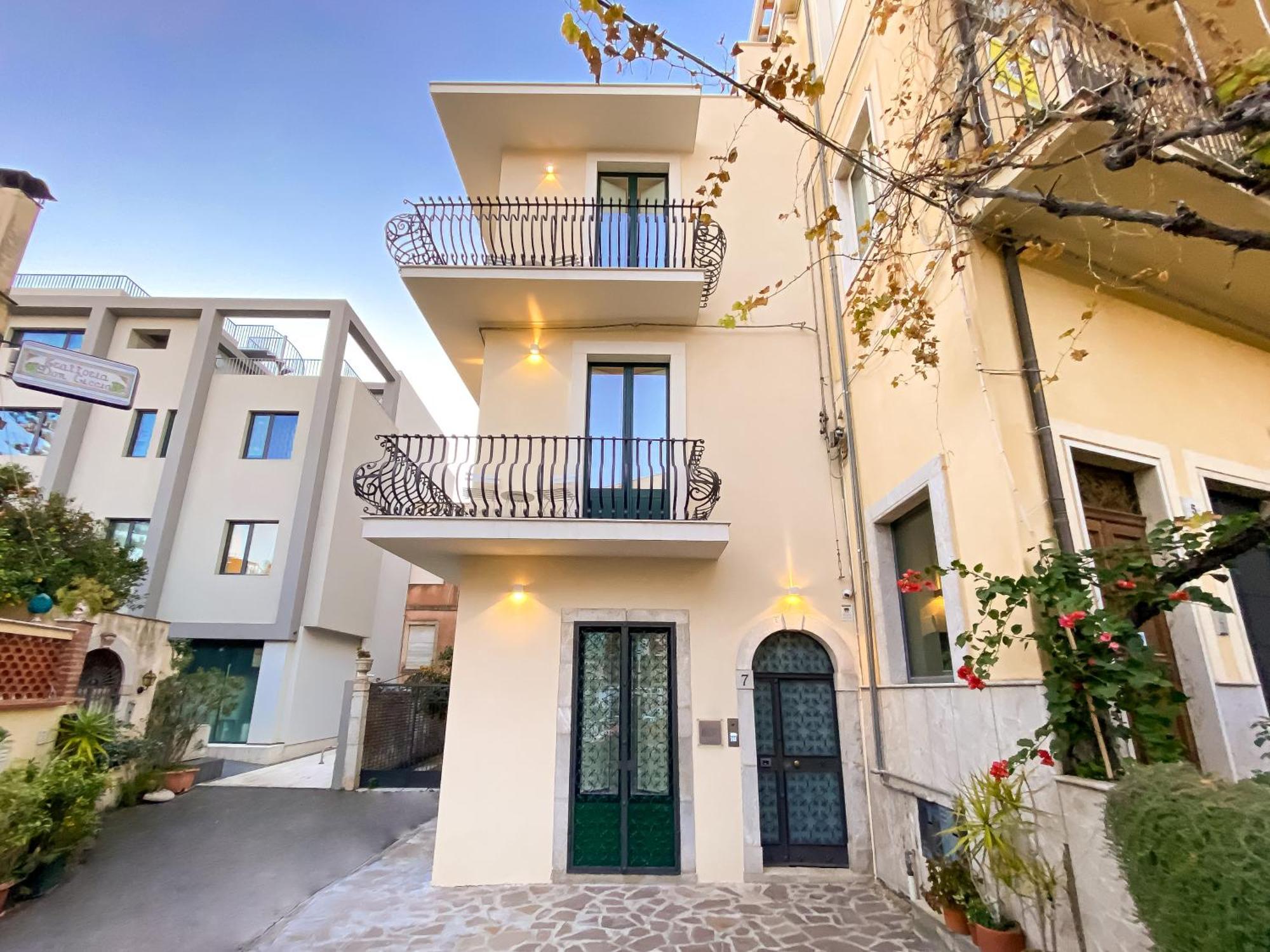 Longo Suites Taormine Extérieur photo